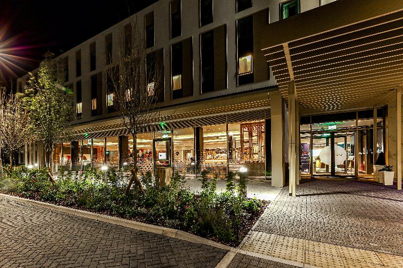 Holiday Inn Express Bicester - Genel