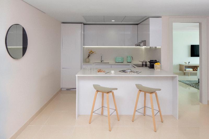 Staybridge Suites Dubai Internet City - Oda