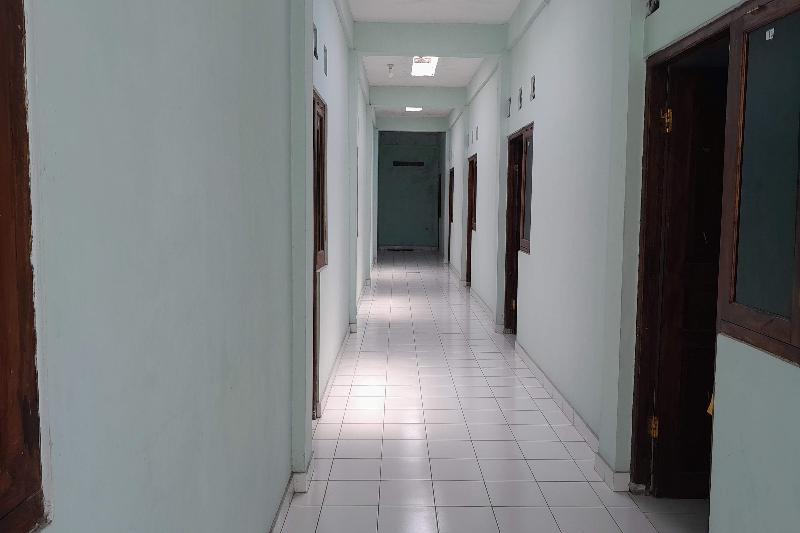 Rumah Singgah Peziarah Ganjuran by ZUZU - Lobi