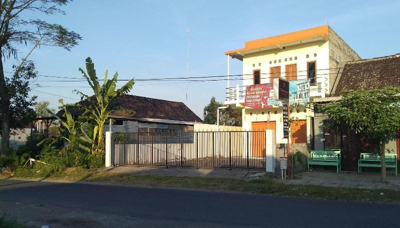 Rumah Singgah Peziarah Ganjuran by ZUZU - Genel