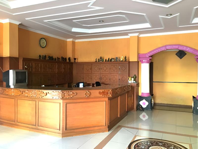 Hotel Alami near Alun-Alun Klaten by ZUZU - Lobi