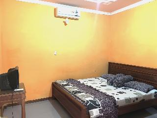 Hotel Alami near Alun-Alun Klaten by ZUZU otel fotoğrafı