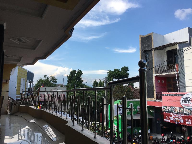 Hotel Alami near Alun-Alun Klaten by ZUZU - Genel