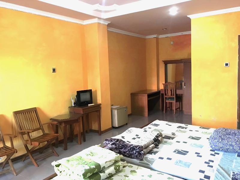 Hotel Alami near Alun-Alun Klaten by ZUZU - Oda