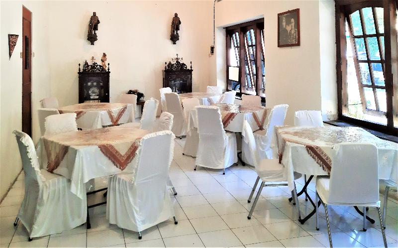 Hotel Perdana by ZUZU - Restoran