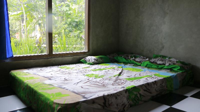 Homestay Mbak Karti by ZUZU - Genel