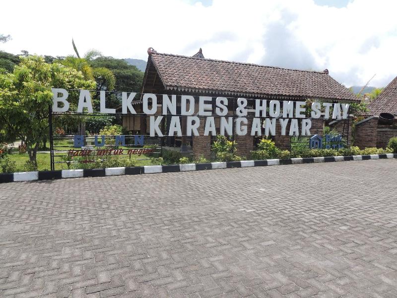 Balkondes Karanganyar (Pottery Academy) by ZUZU - Genel
