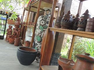 Balkondes Karanganyar (Pottery Academy) by ZUZU fotoÄŸrafÄ±