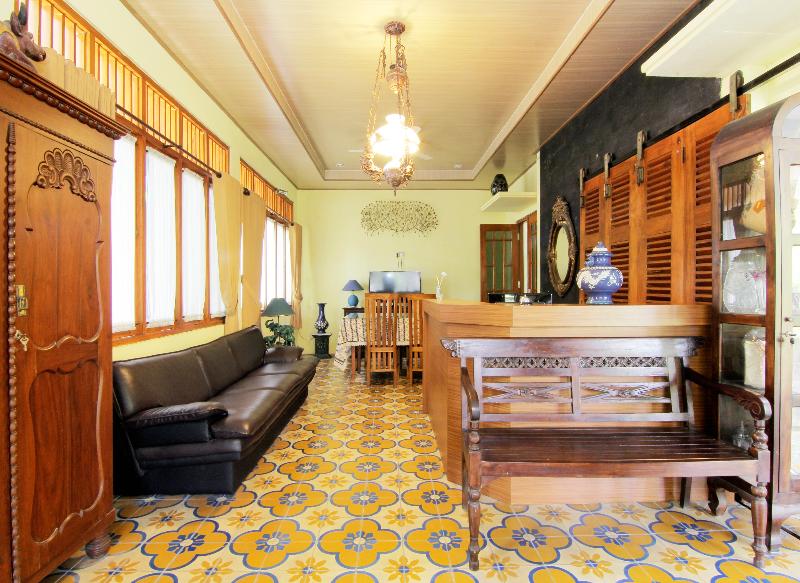 Embe Joglo Homestay by ZUZU - Lobi