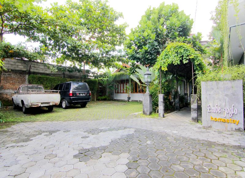 Embe Joglo Homestay by ZUZU - Genel