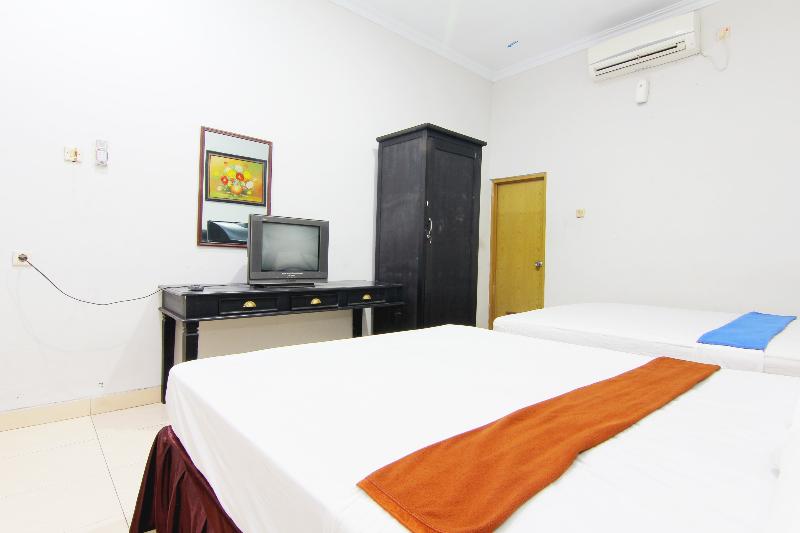 Hotel Popi (Pondok Pisang) by ZUZU - Oda