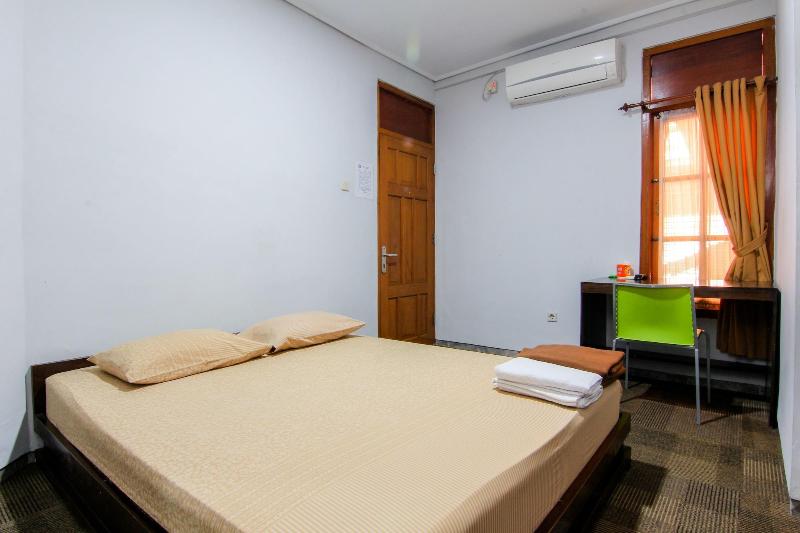 Embe Enem Homestay by ZUZU - Genel
