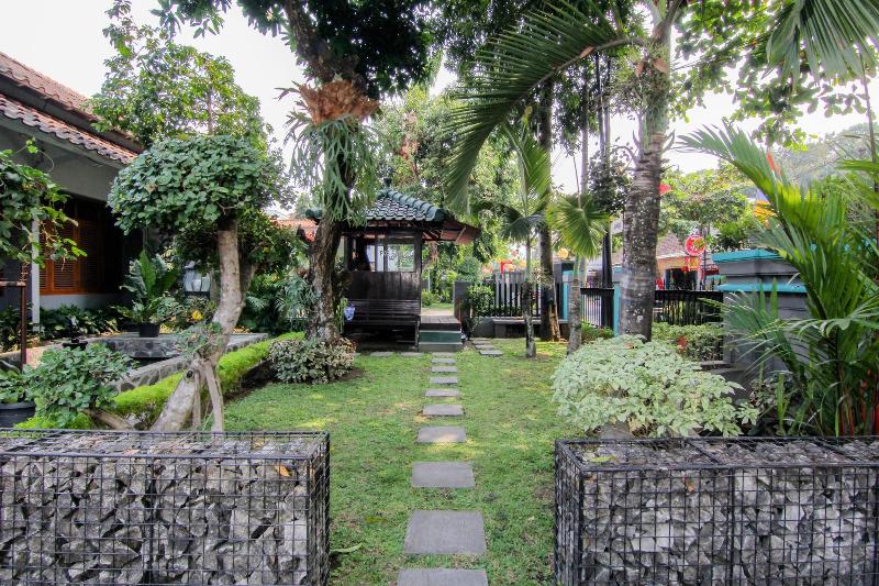 Embe Enem Homestay by ZUZU - Genel