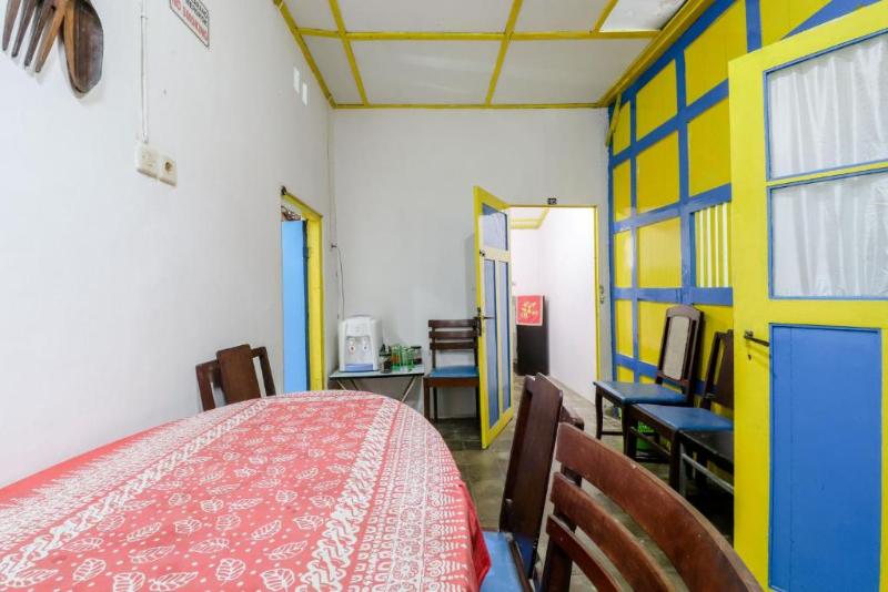 Homestay Ndalem Soewondo by ZUZU - Lobi
