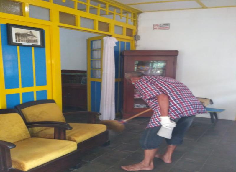 Homestay Ndalem Soewondo by ZUZU - Genel