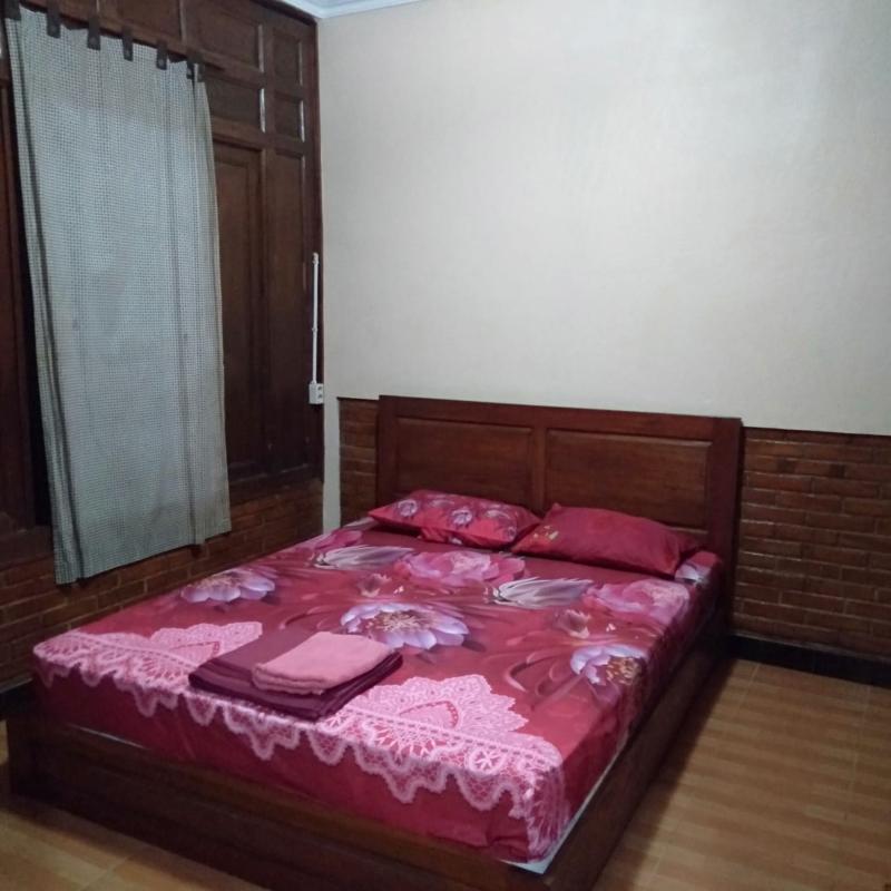 Penginapan BoB Home by ZUZU - Oda