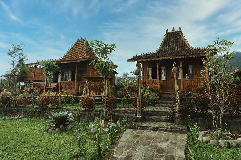 Singgasana Villa and Resto by ZUZU - Oda