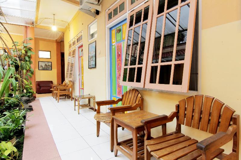 Monica Hotel Yogyakarta by ZUZU - Genel