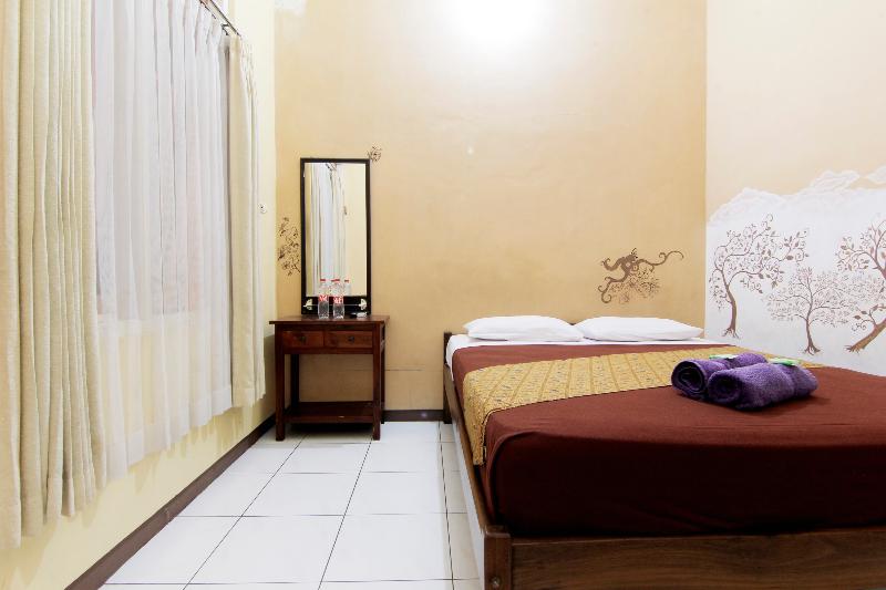 Monica Hotel Yogyakarta by ZUZU - Oda
