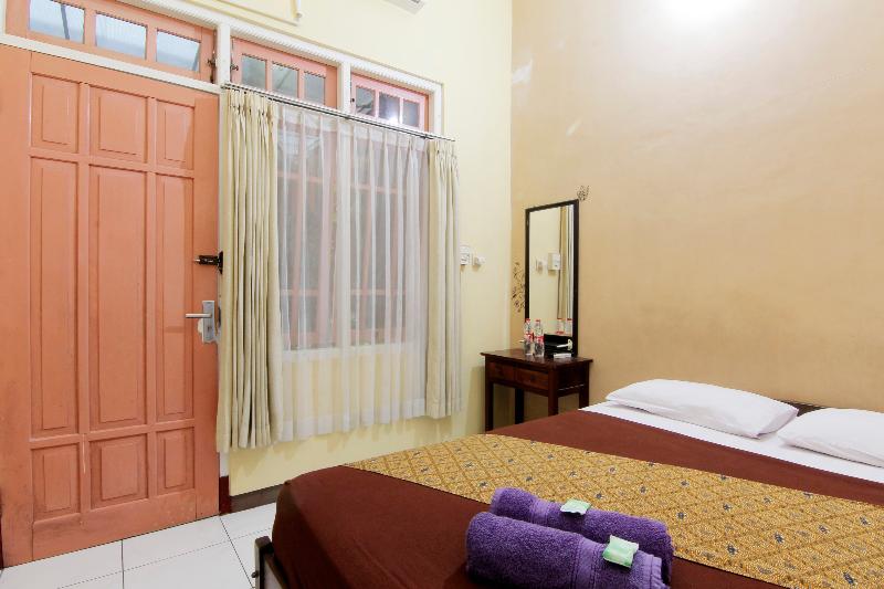 Monica Hotel Yogyakarta by ZUZU - Oda