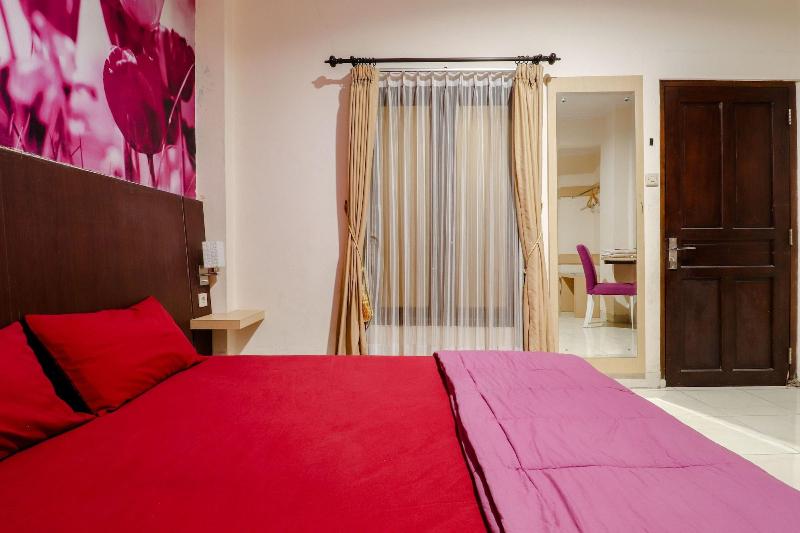 bi.es Homestay by ZUZU - Oda