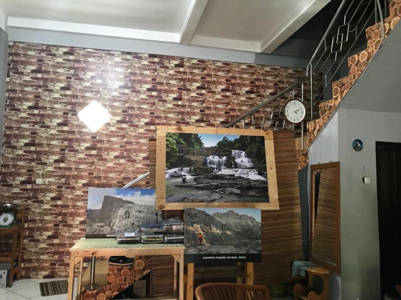 The Carstensz Homestay by ZUZU - Toplantı