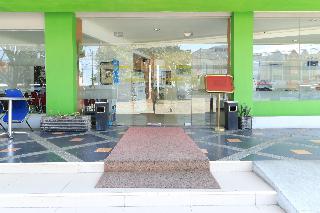 Al-Badar Hotel Syariah Makassar by ZUZU fotoÄŸrafÄ±