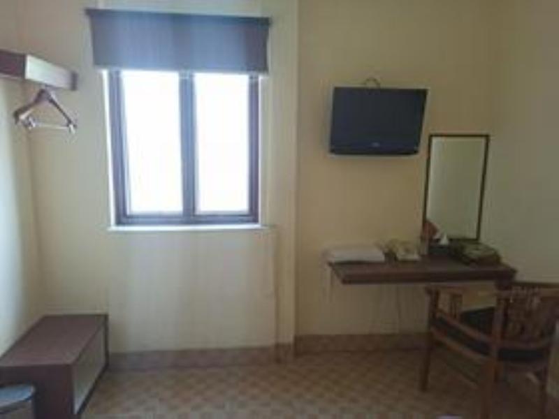 Al-Badar Hotel Syariah Makassar by ZUZU - Oda