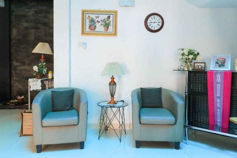 Ge JacMart Homestay Makassar by ZUZU - Lobi