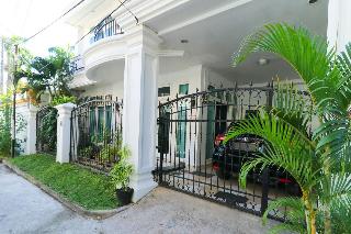 Ge JacMart Homestay Makassar by ZUZU otel fotoğrafı