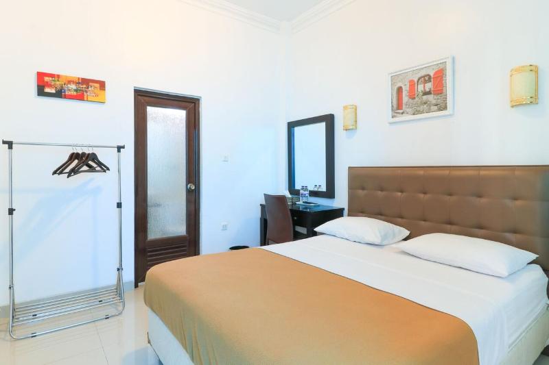Ge JacMart Homestay Makassar by ZUZU - Oda