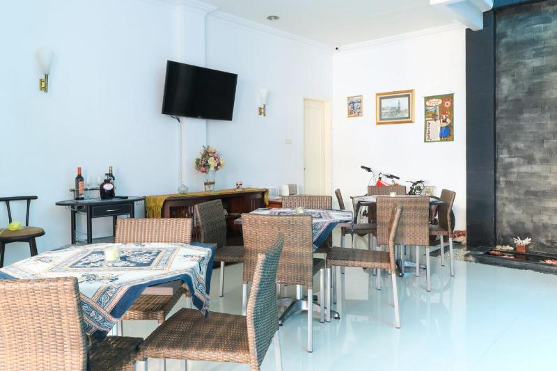 Ge JacMart Homestay Makassar by ZUZU - Restoran