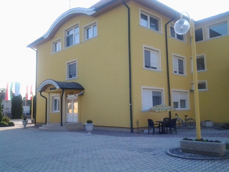 Leier Business Hotel - Genel