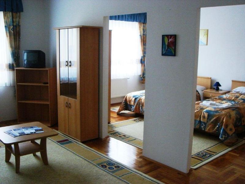 Leier Business Hotel - Oda