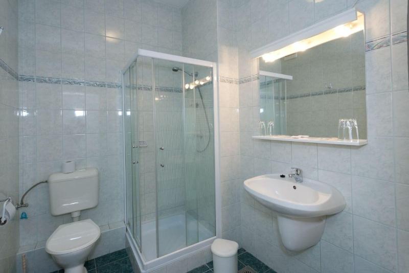 Leier Business Hotel - Oda