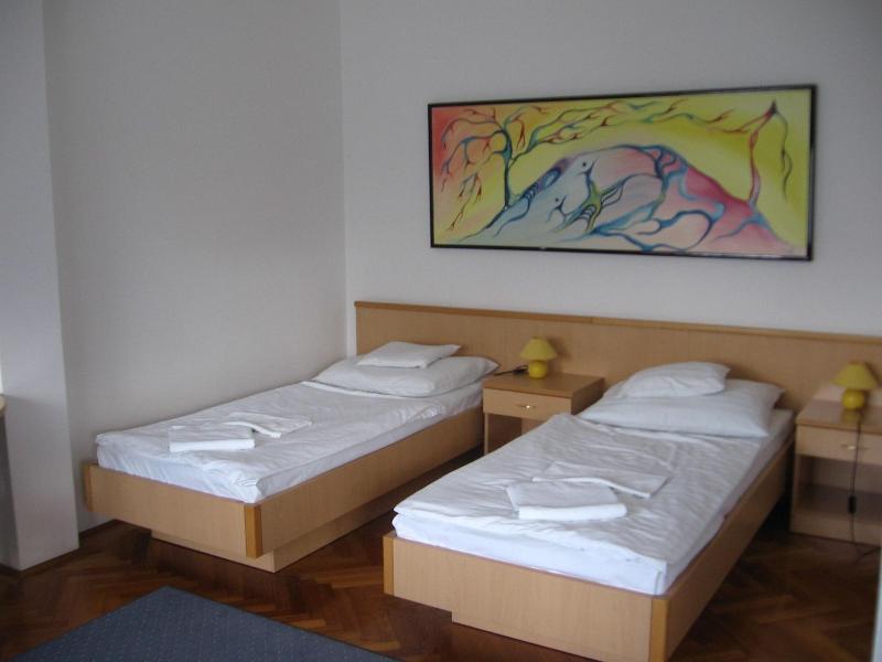 Leier Business Hotel - Oda