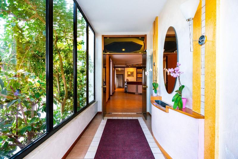 Hotel Murgia - Lobi