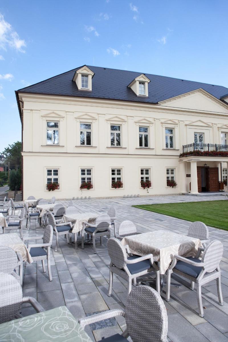 Zámeček Petrovice - Oda