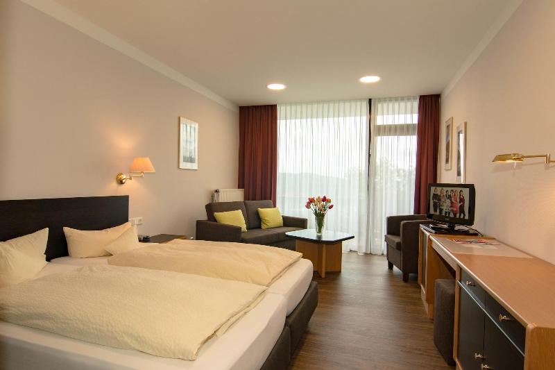 Hotel & Ferienwohnungen Seeschlößchen - Oda