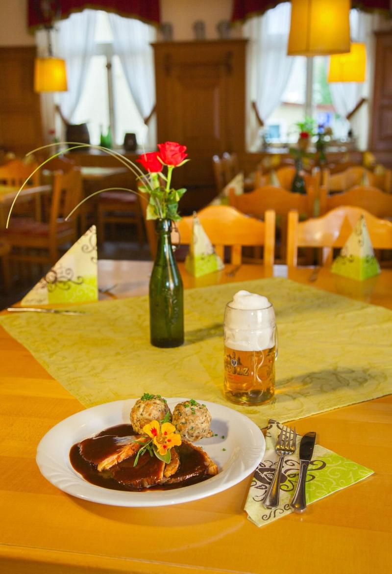 Brauerei Gasthof Engel - Restoran