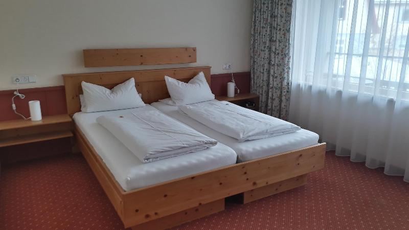Hotel & Gasthof Zur Post - Oda