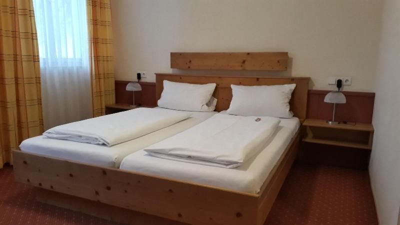 Hotel & Gasthof Zur Post - Oda