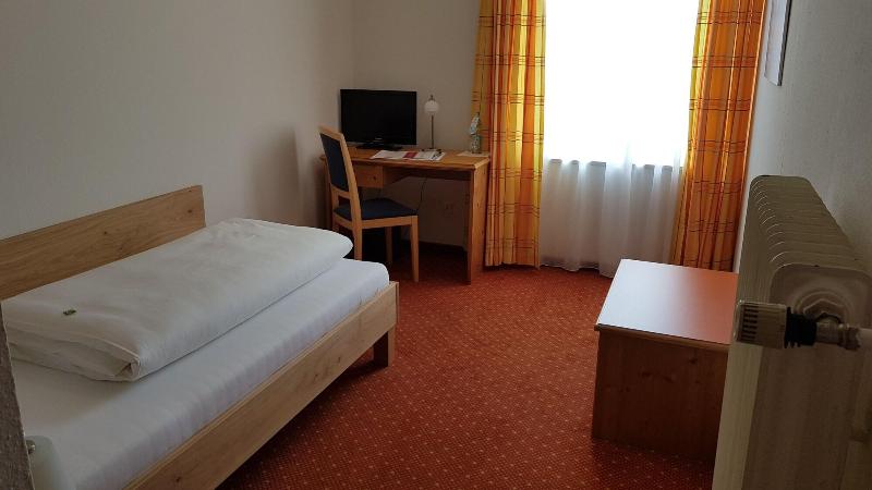 Hotel & Gasthof Zur Post - Oda