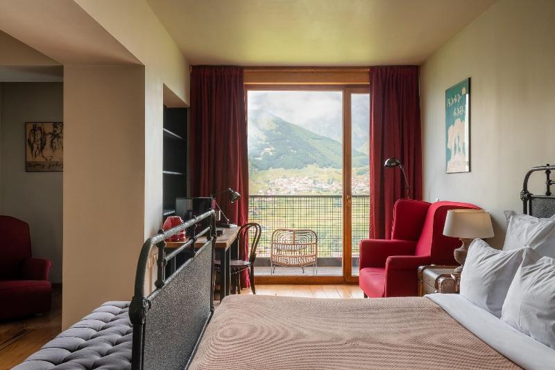 Rooms Hotel Kazbegi - Oda