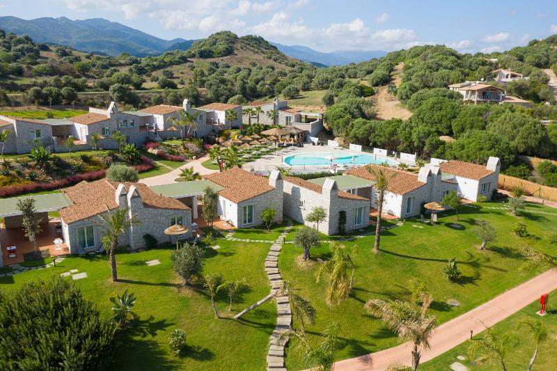 Cala Sinzias Resort - Genel