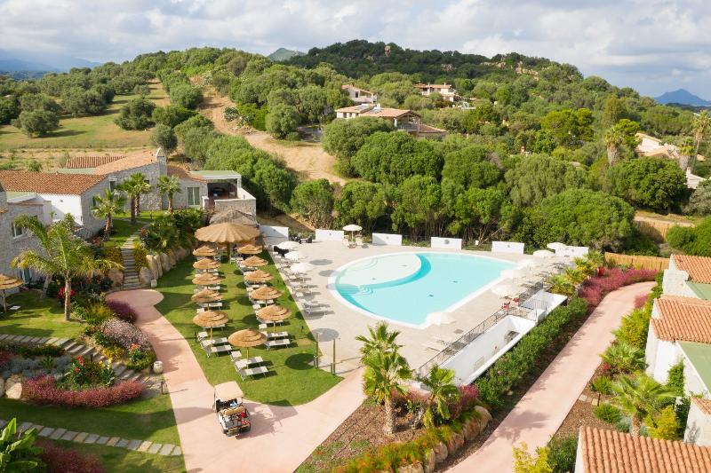 Cala Sinzias Resort - Genel