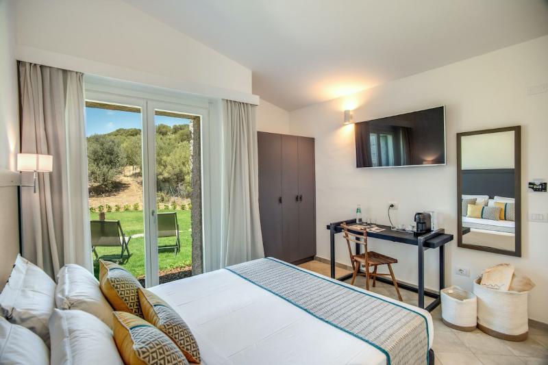 Cala Sinzias Resort - Oda