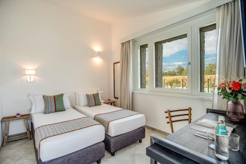 Cala Sinzias Resort - Oda