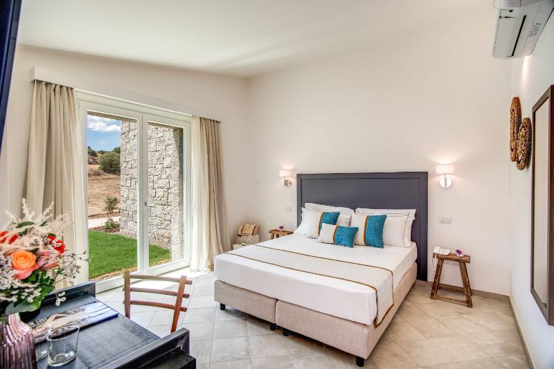 Cala Sinzias Resort - Oda