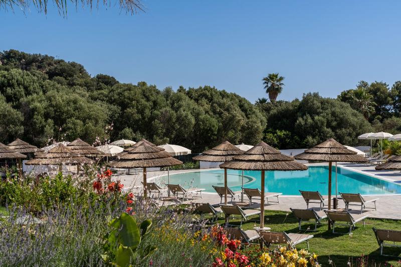 Cala Sinzias Resort - Havuz
